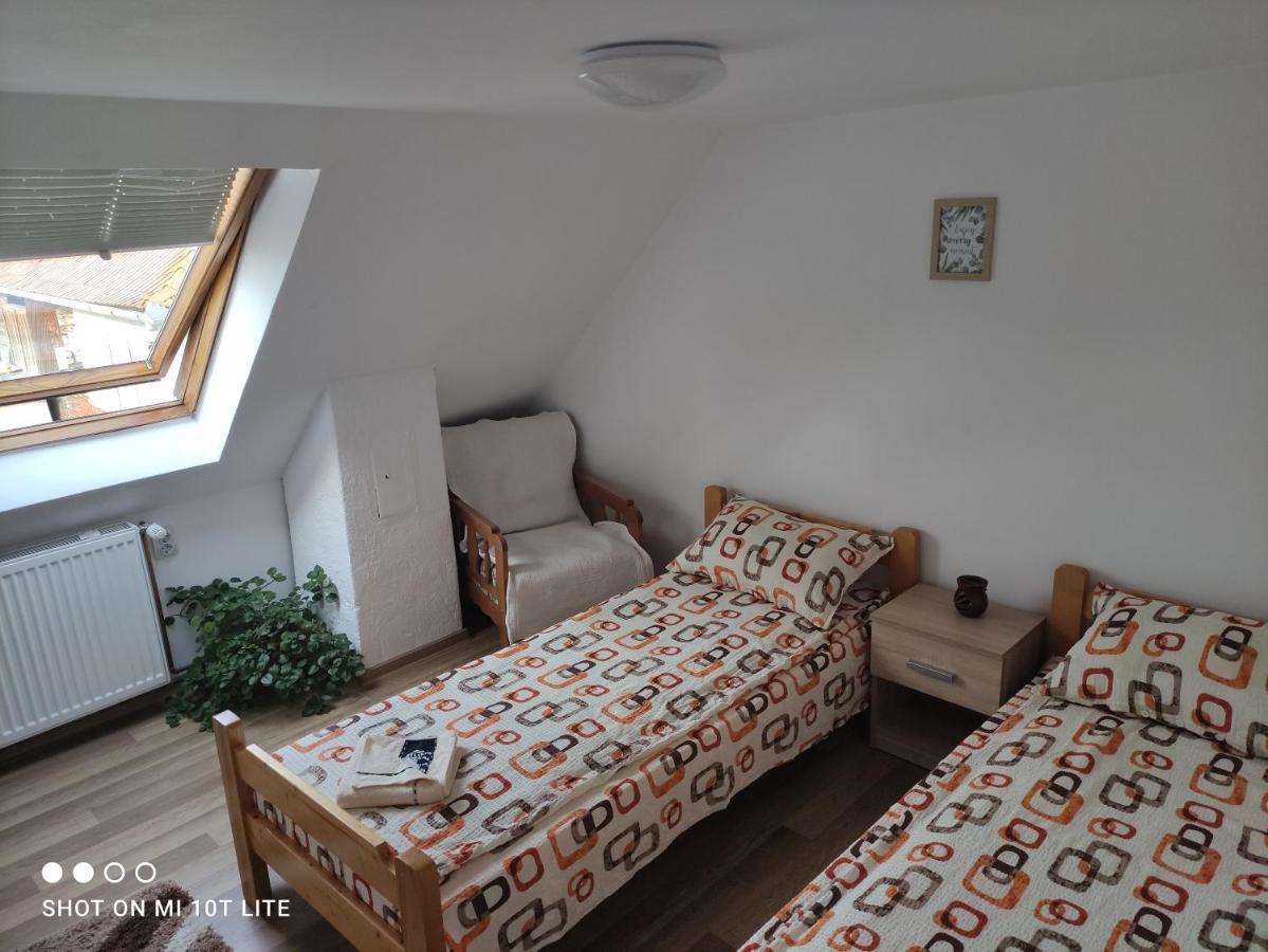 Ferienwohnung Rita Vendeghaz Ciumani Exterior foto